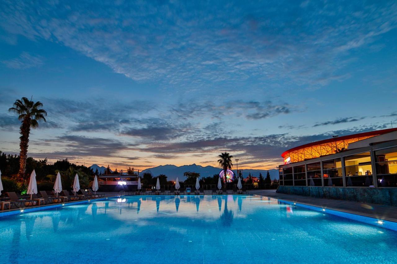 Otel Nashira 4*