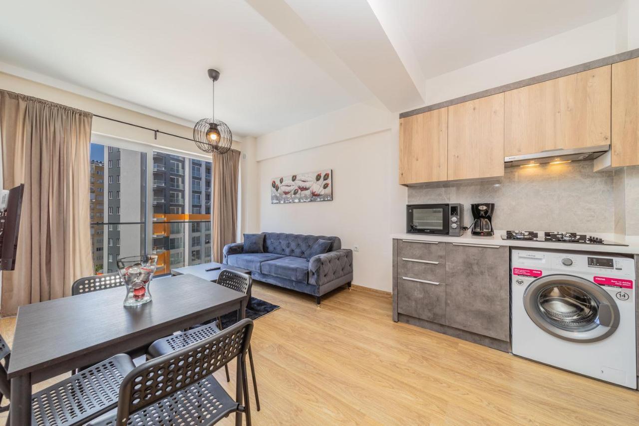 Apartment Exquisite Flat With Shared Pool In Kepez *