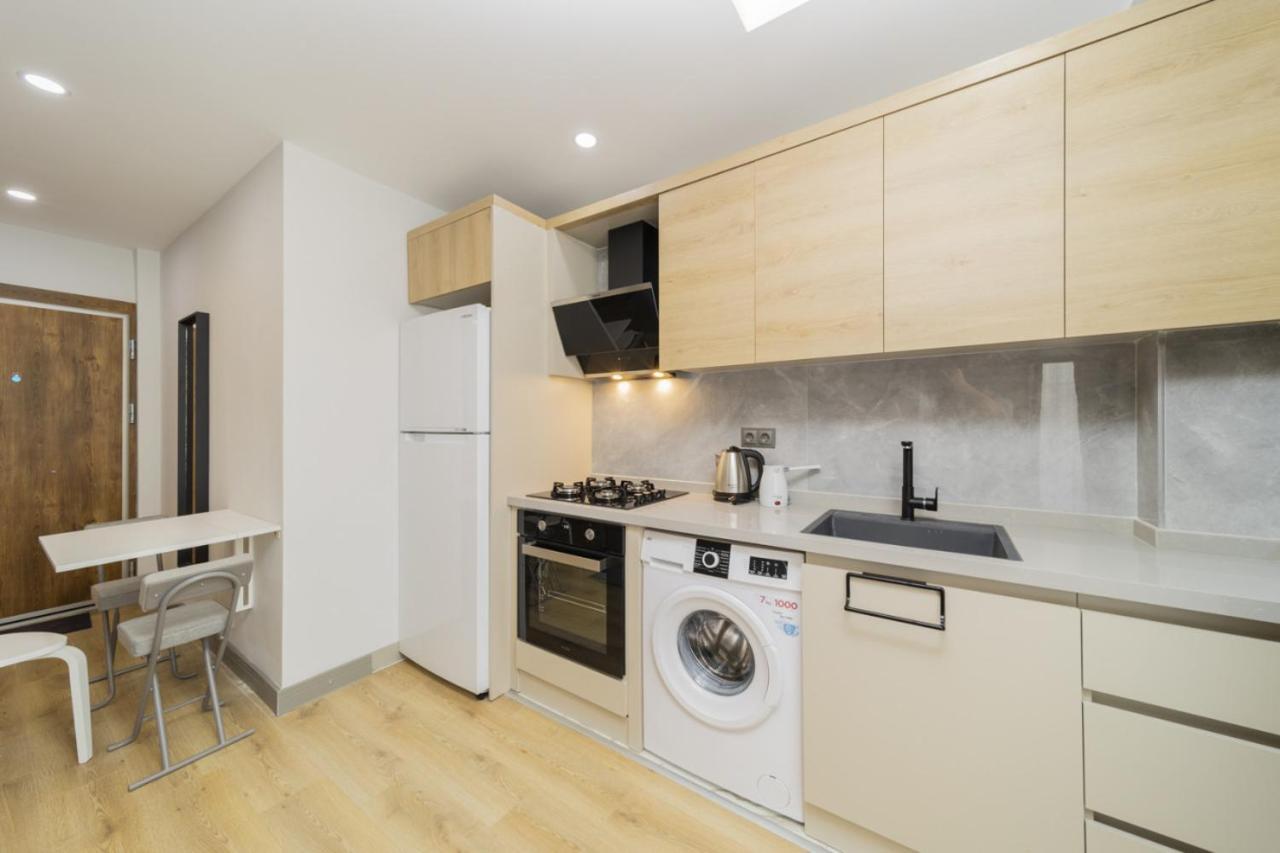 Chic Flat With Central Location In Muratpasa
