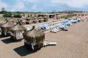 Laren Seaside & 4*