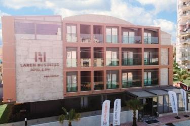 Laren Seaside & 4*