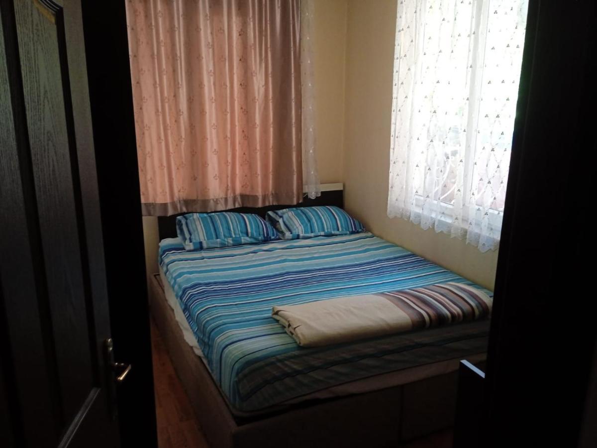 4 Persons Flat House - Cheap Homestay Sleeping Place Apartment *