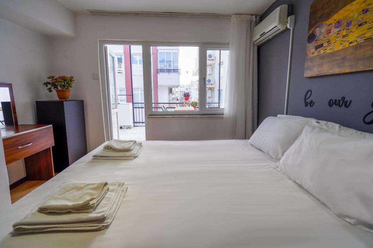 Serene Flat Close To In Muratpasa Antalya