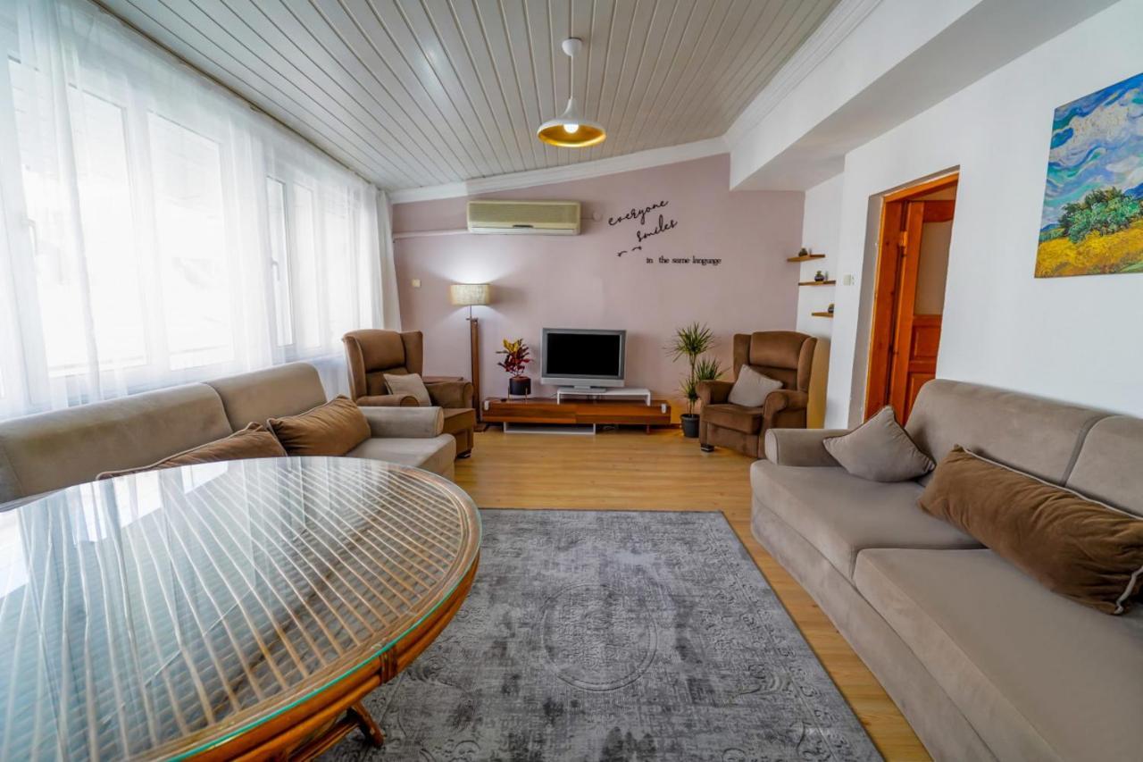 Apartment Serene Flat Close To In Muratpasa