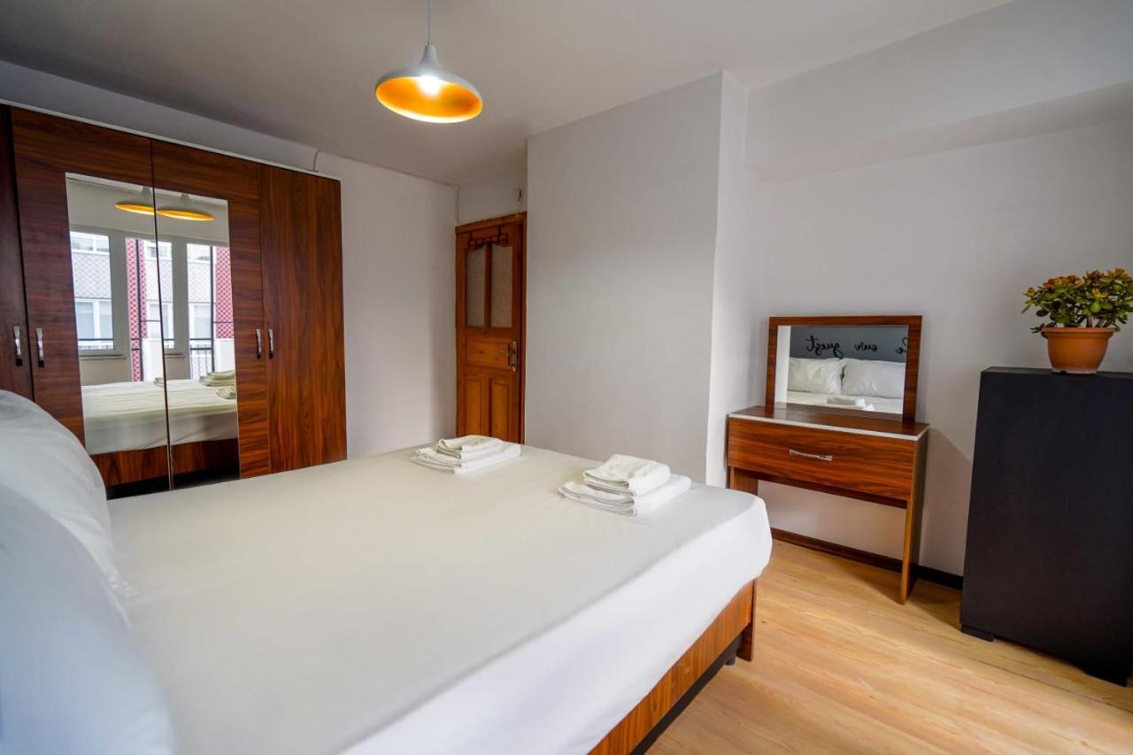 Serene Flat Close To In Muratpasa *