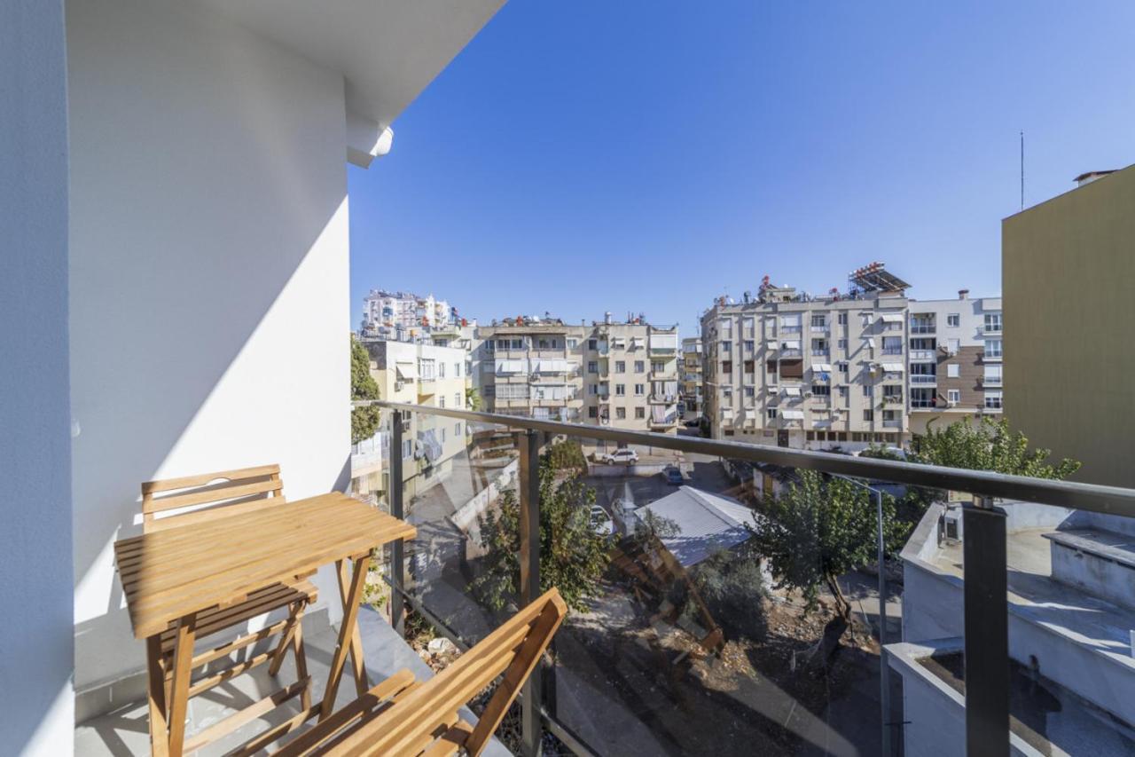 Comfy With Balcony In Muratpasa *