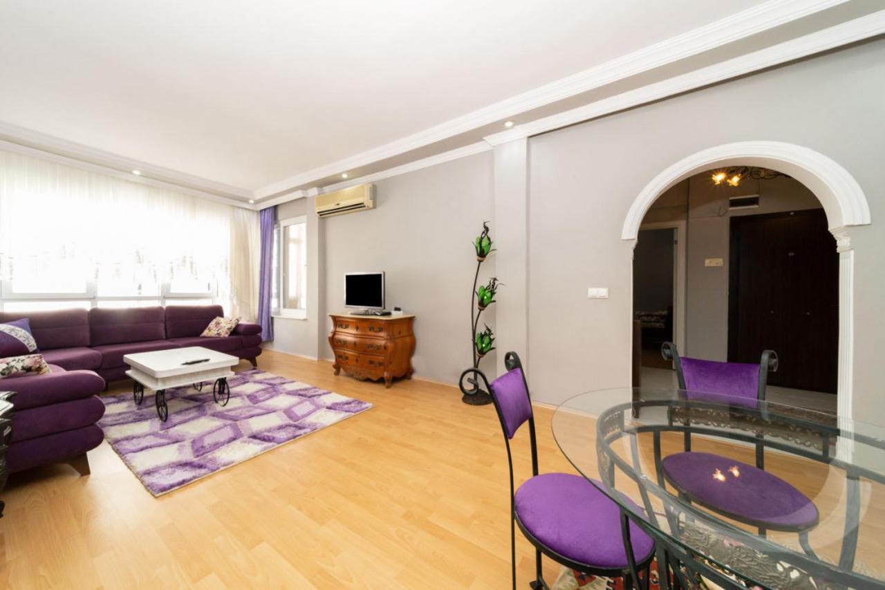 Apartment Colorful Flat Close To The Coast In Muratpasa *