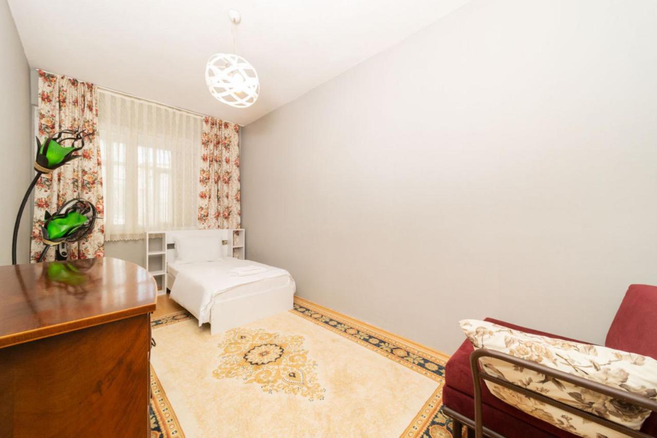 Apartment Colorful Flat Close To The Coast In Muratpasa Antalya