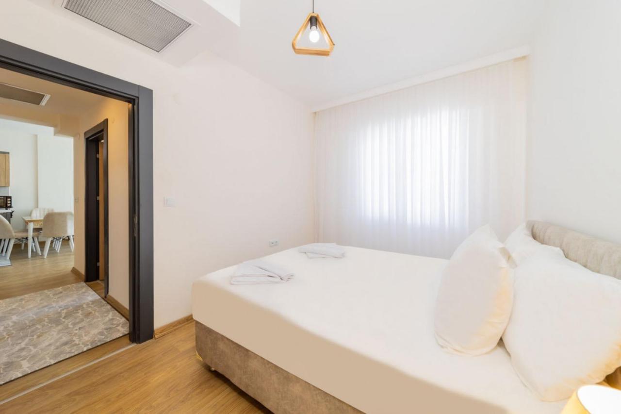 Remarkable Flat With Shared Pool In Kepez Apartment