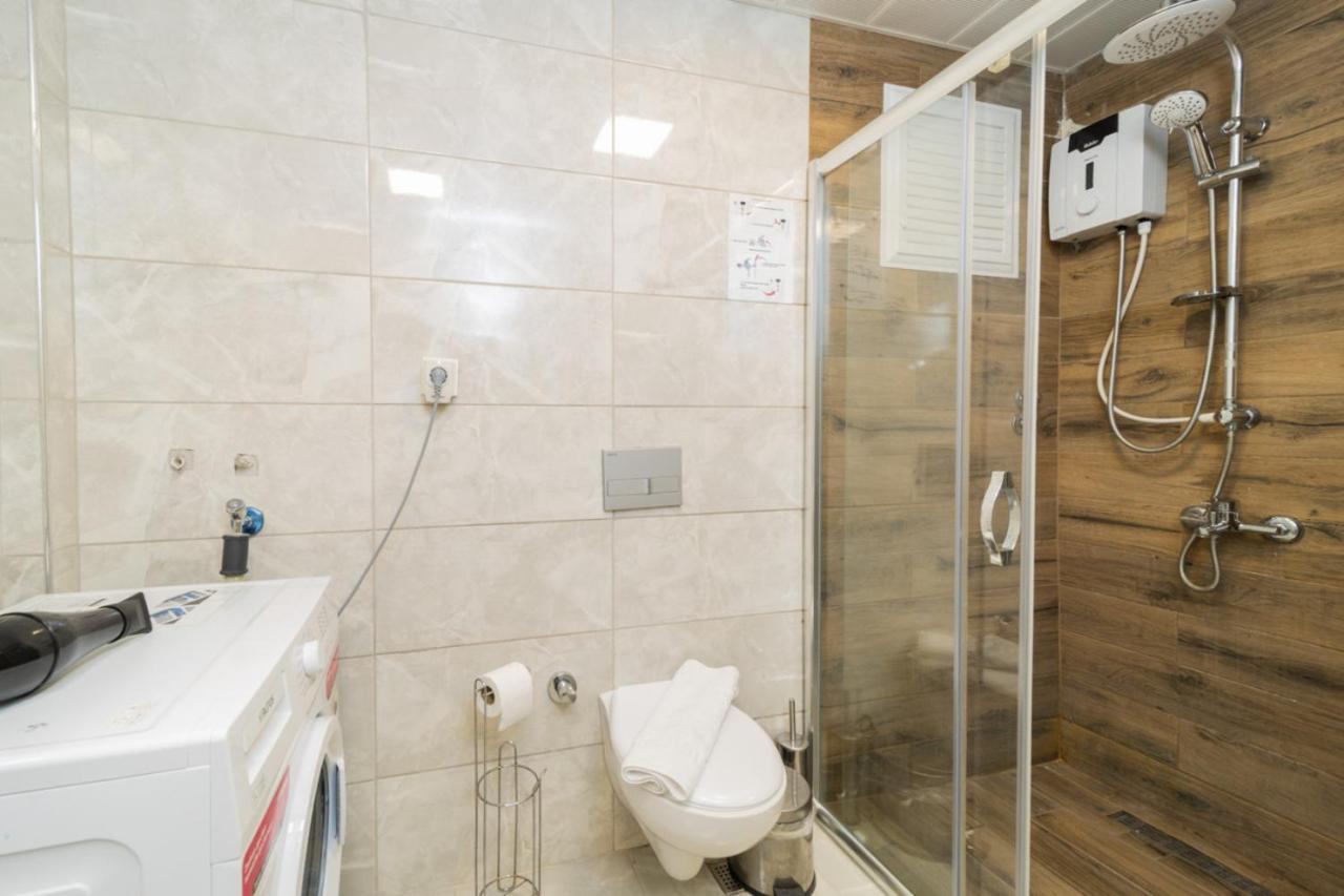 Lovely Near In Muratpasa, Apartment