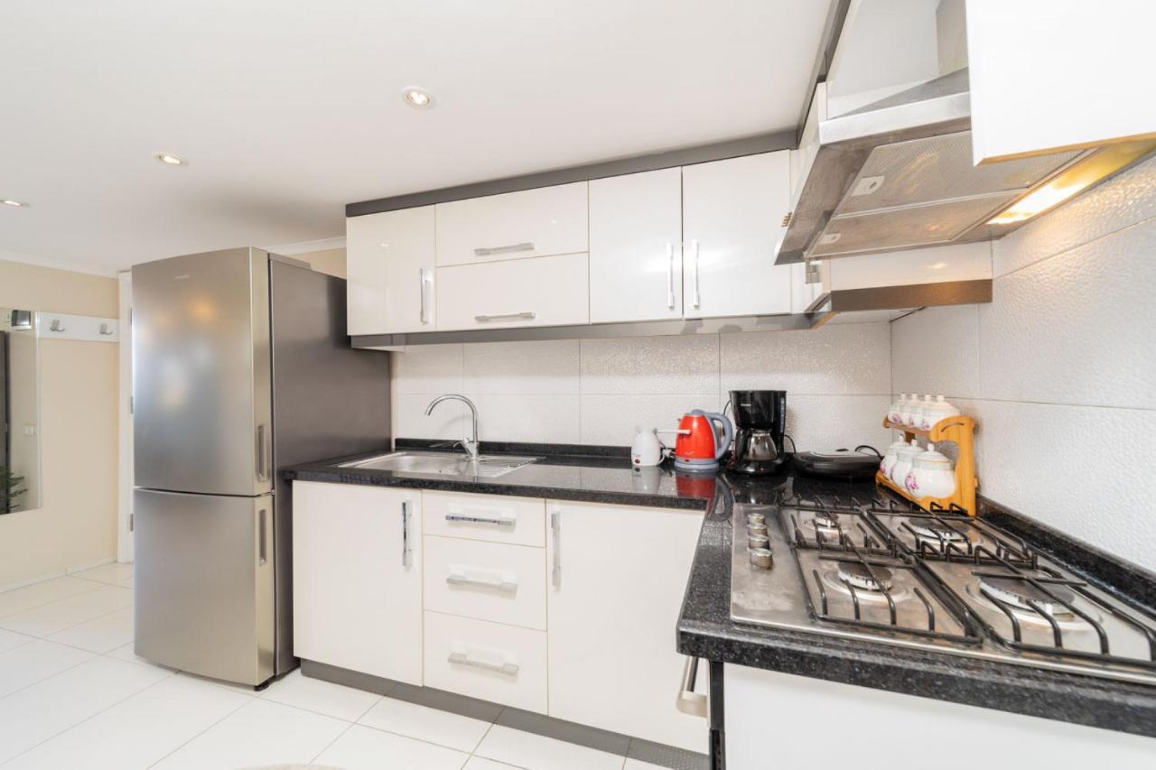 Daire Superb Flat Near Hadrian's Gate *