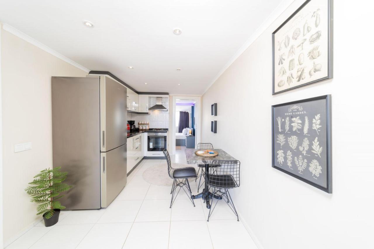 Superb Flat Near Hadrian's Gate Daire *