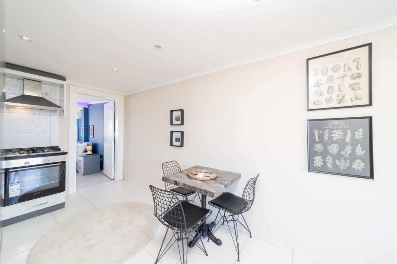 Daire Superb Flat Near Hadrian's Gate