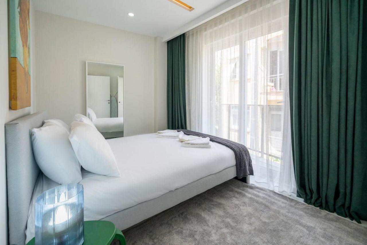 Fabulous Flat Near Beach In Muratpasa Apartment