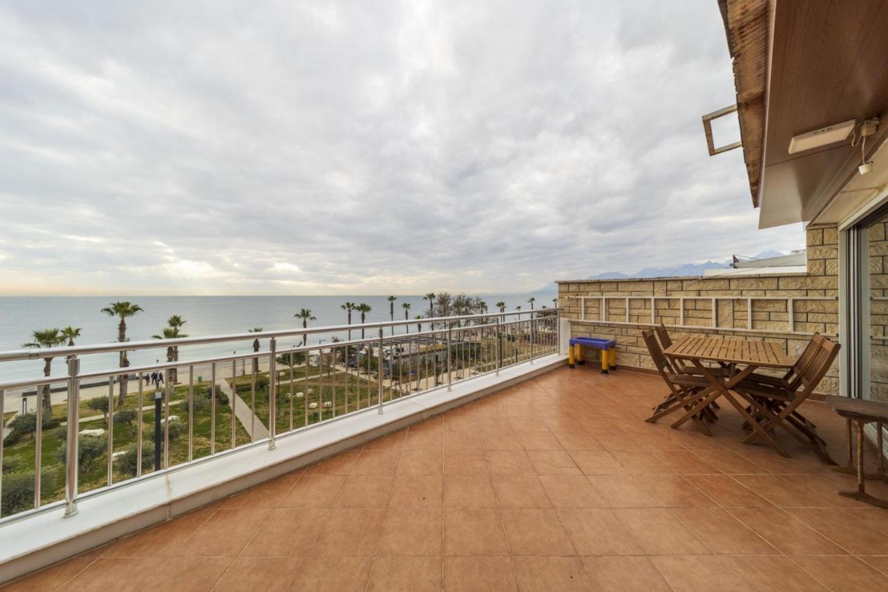 Apartment Flat With Terrace Next To Konyaalti Antalya