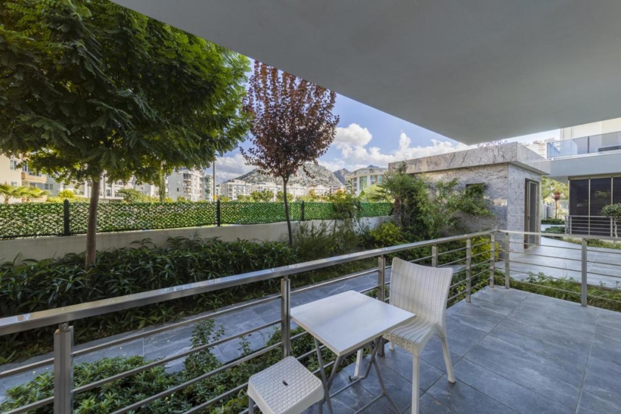 Pleasant Flat With Balcony In Konyaalti * Antalya