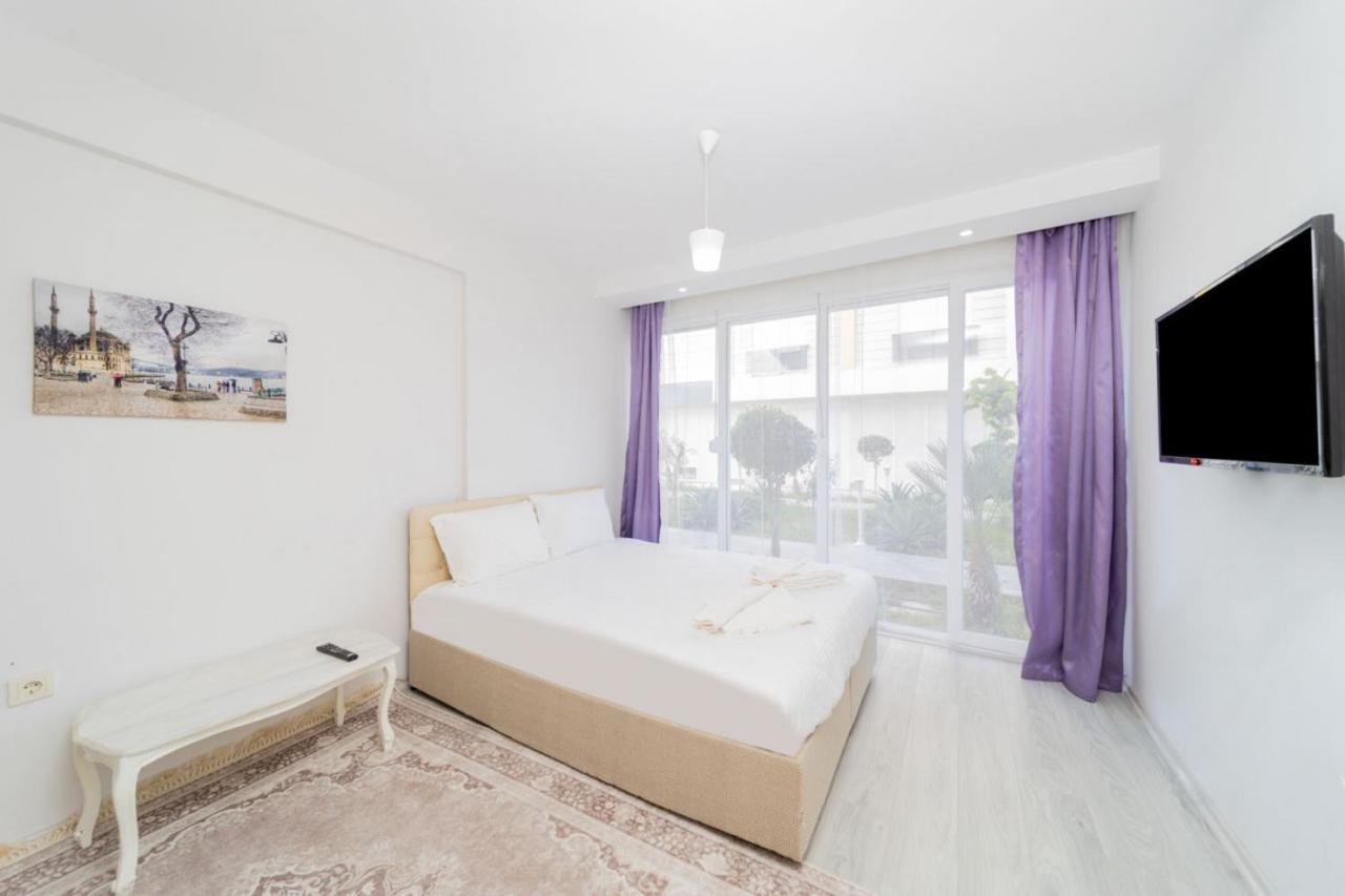 Pleasant Flat With Balcony In Konyaalti Antalya