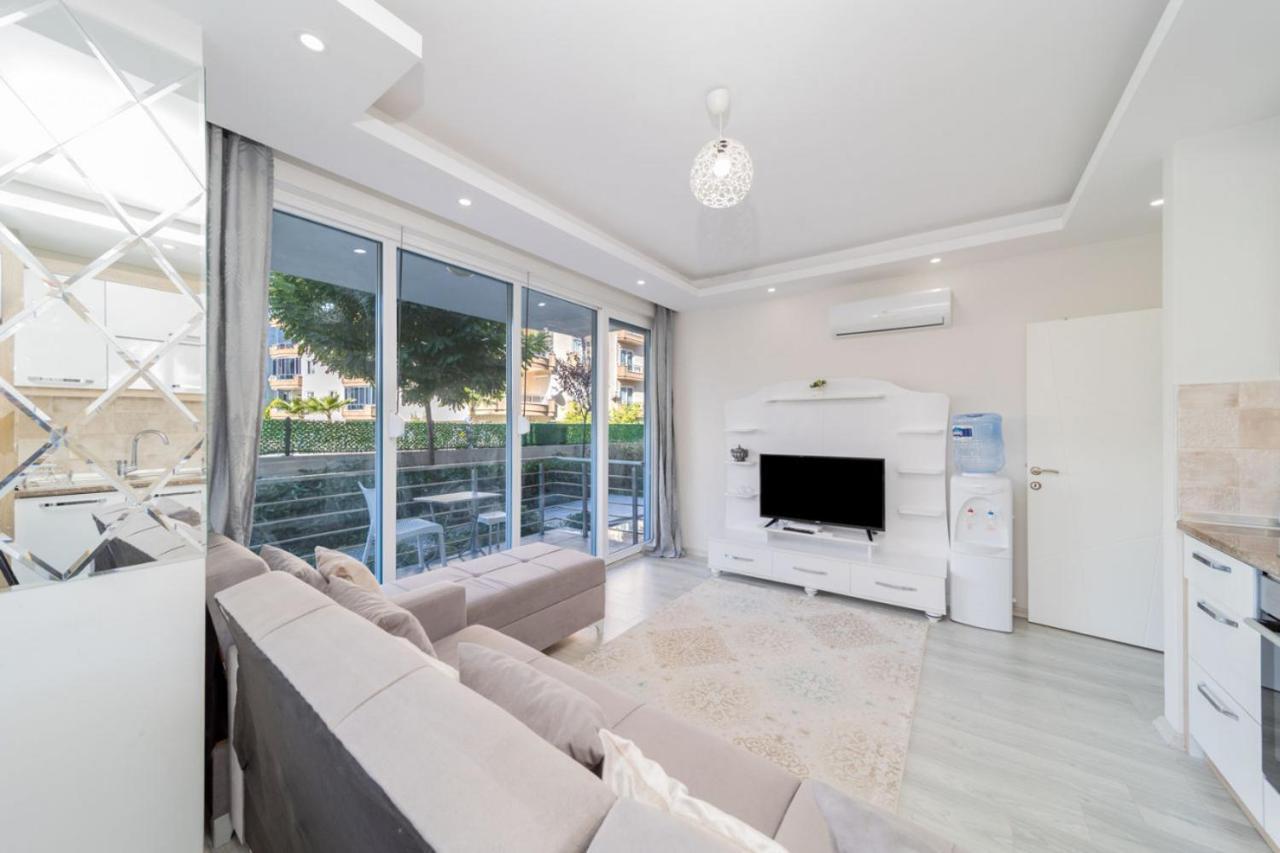Apartment Pleasant Flat With Balcony In Konyaalti