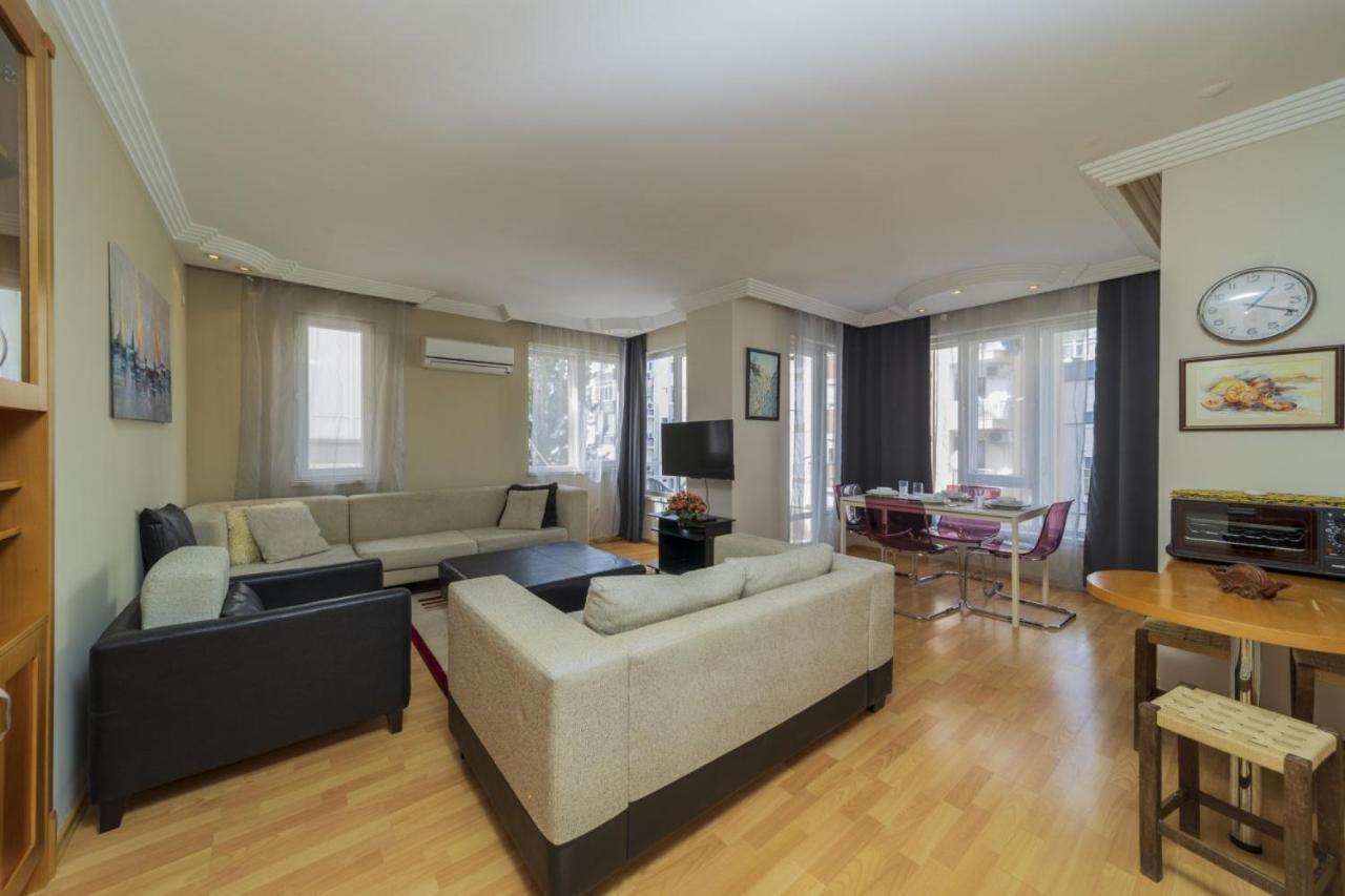 Cozy Flat With Balcony Close To Konyaalti Apartment