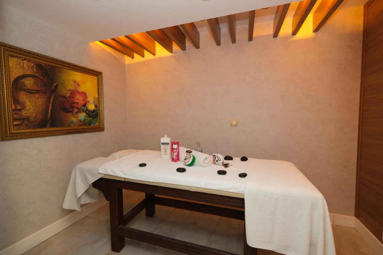Hotel Leslion Luxury 3*
