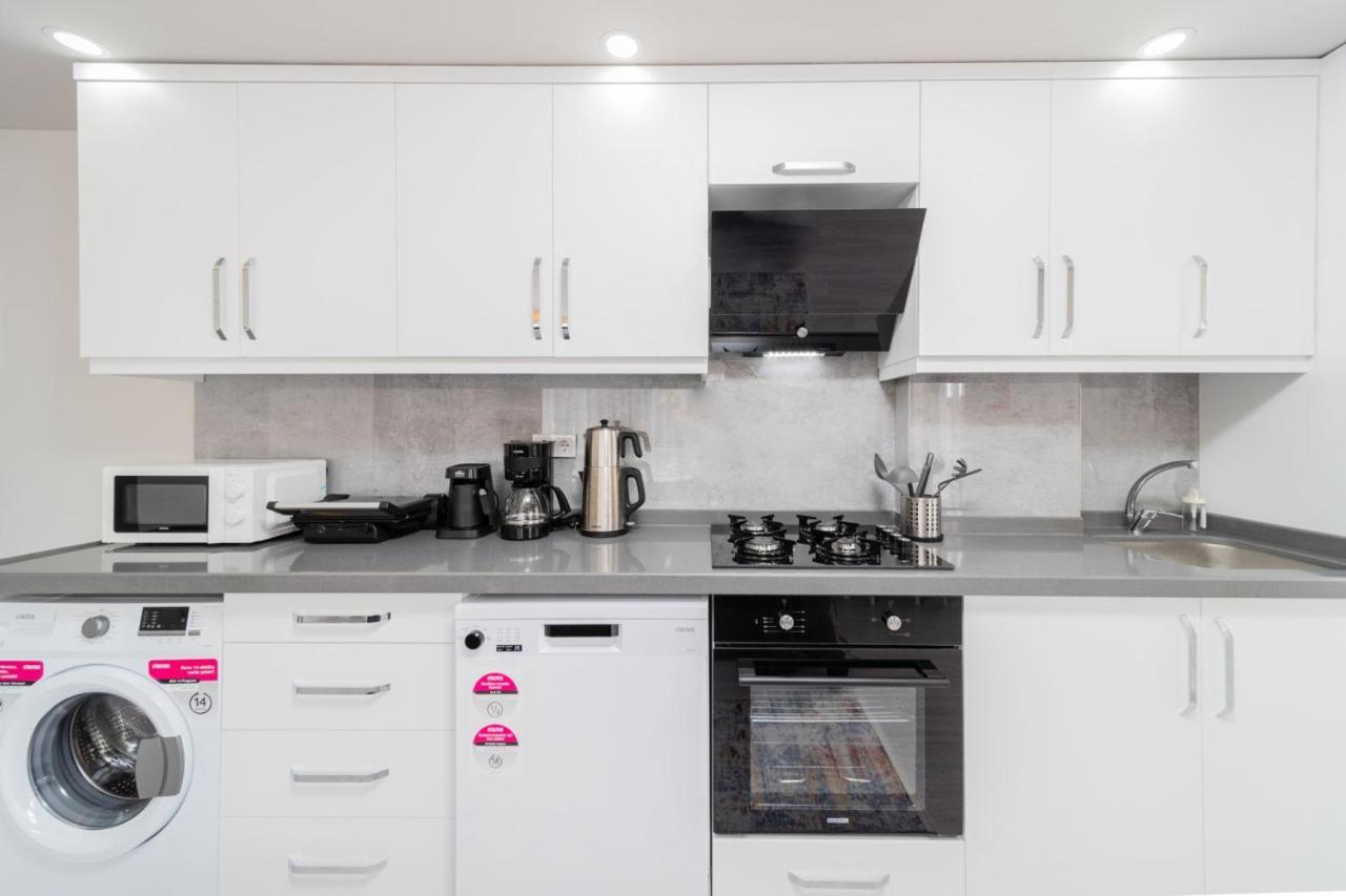 Modern And Fully Furnished Flat In Antalya
