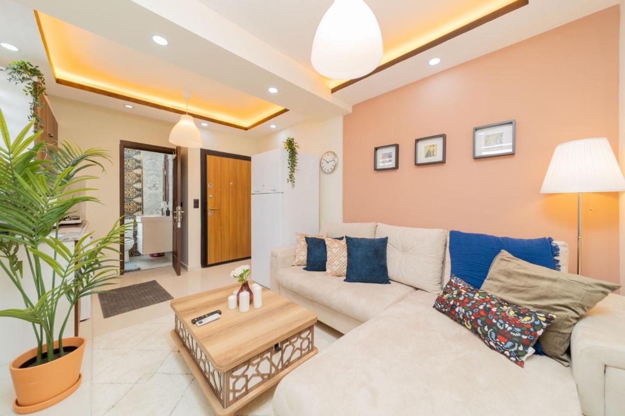 Modern Well Appointed Flat In Muratpasa Antalya