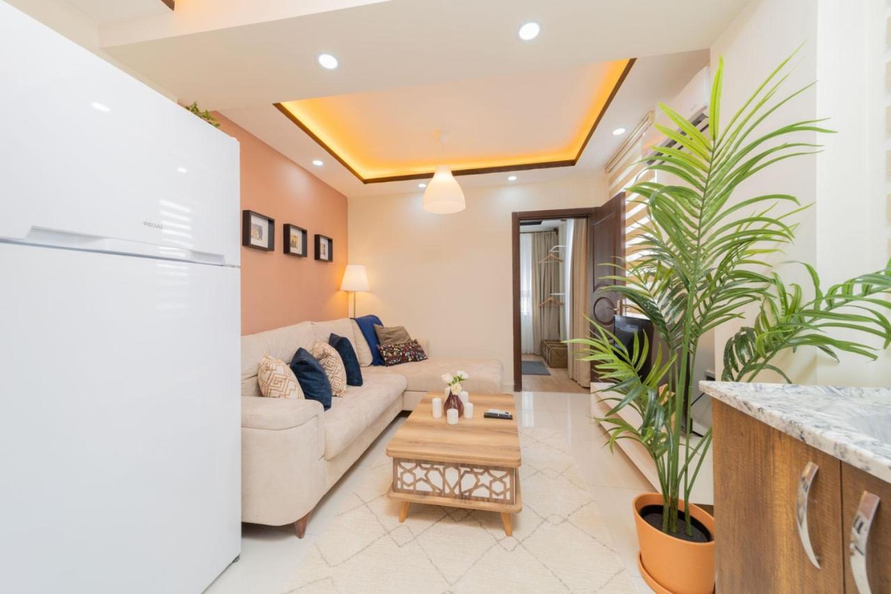 Apartment Modern Well Appointed Flat In Muratpasa