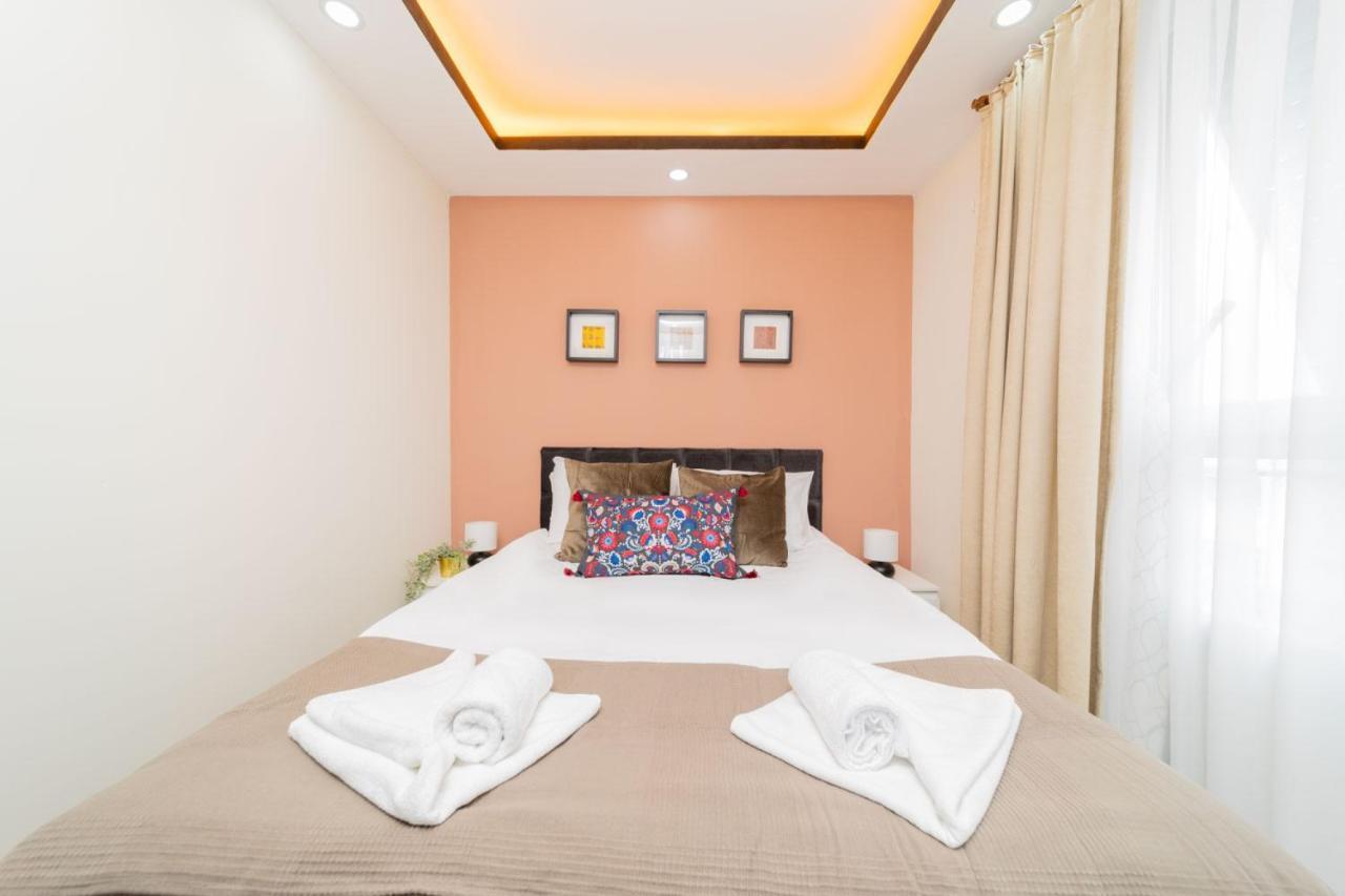 Apartment Modern Well Appointed Flat In Muratpasa