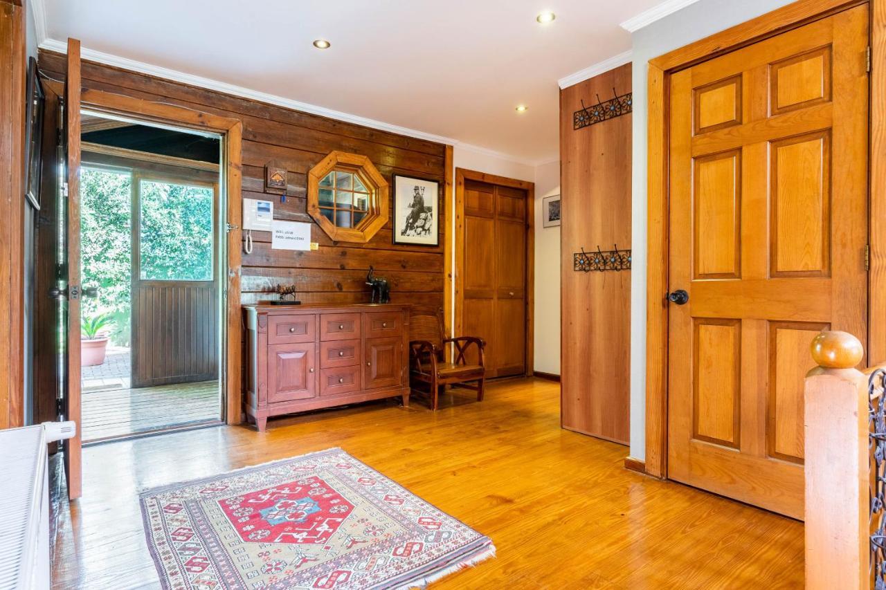 Very Special 6 Bdr Great For Family Reunions Villa *