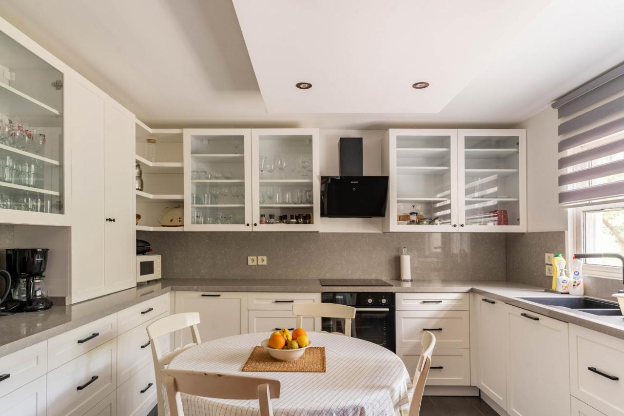 Very Special 6 Bdr Great For Family Reunions *