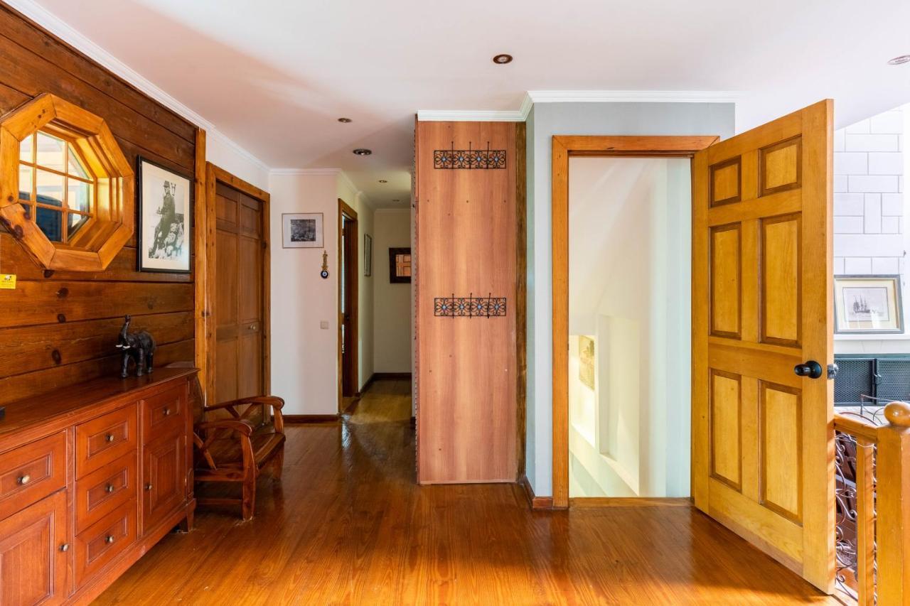 Very Special 6 Bdr Great For Family Reunions *