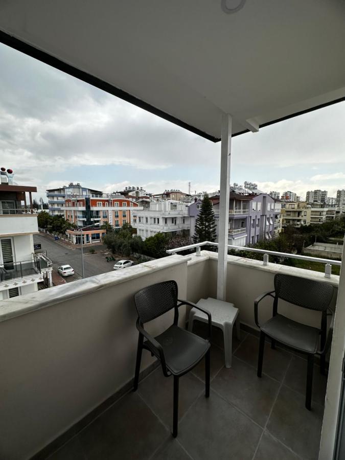 Theluna Hotel