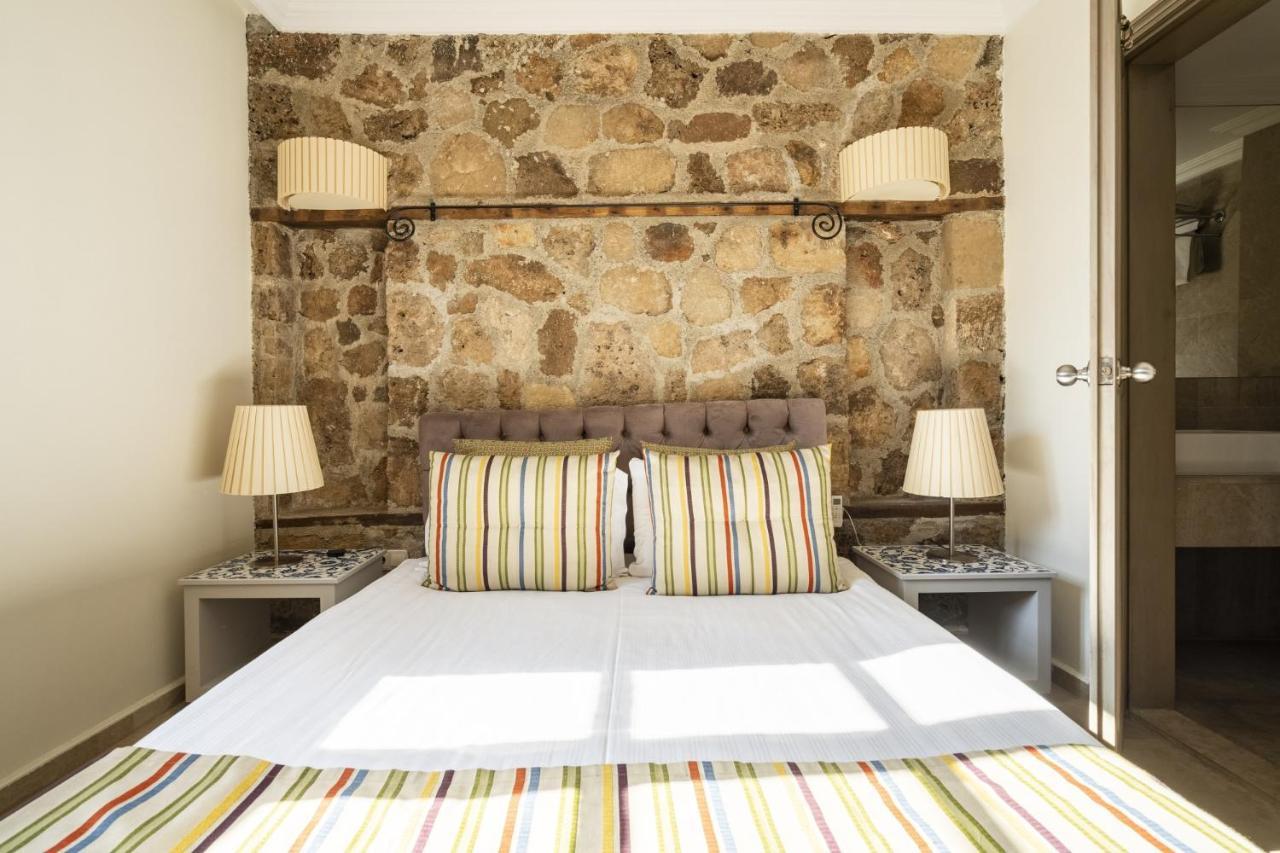 Glamorous Flat With Jacuzzi Near Hadrians Gate