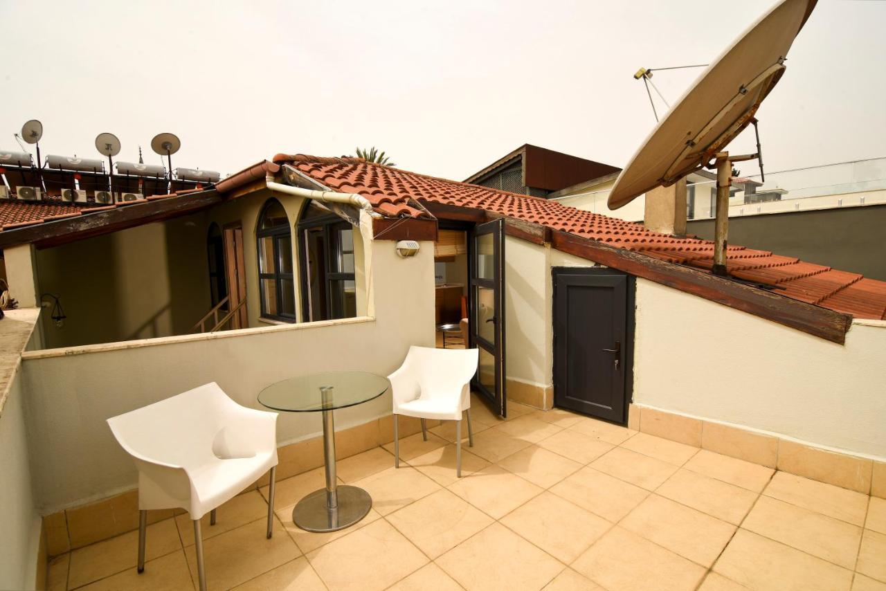 Spectacular Penthouse With Terrace Near Hadrian's Gate Homestay