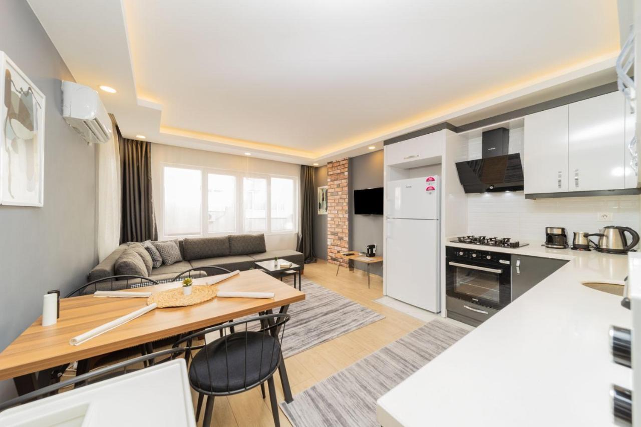 Lovely Near In Muratpasa, Apartment