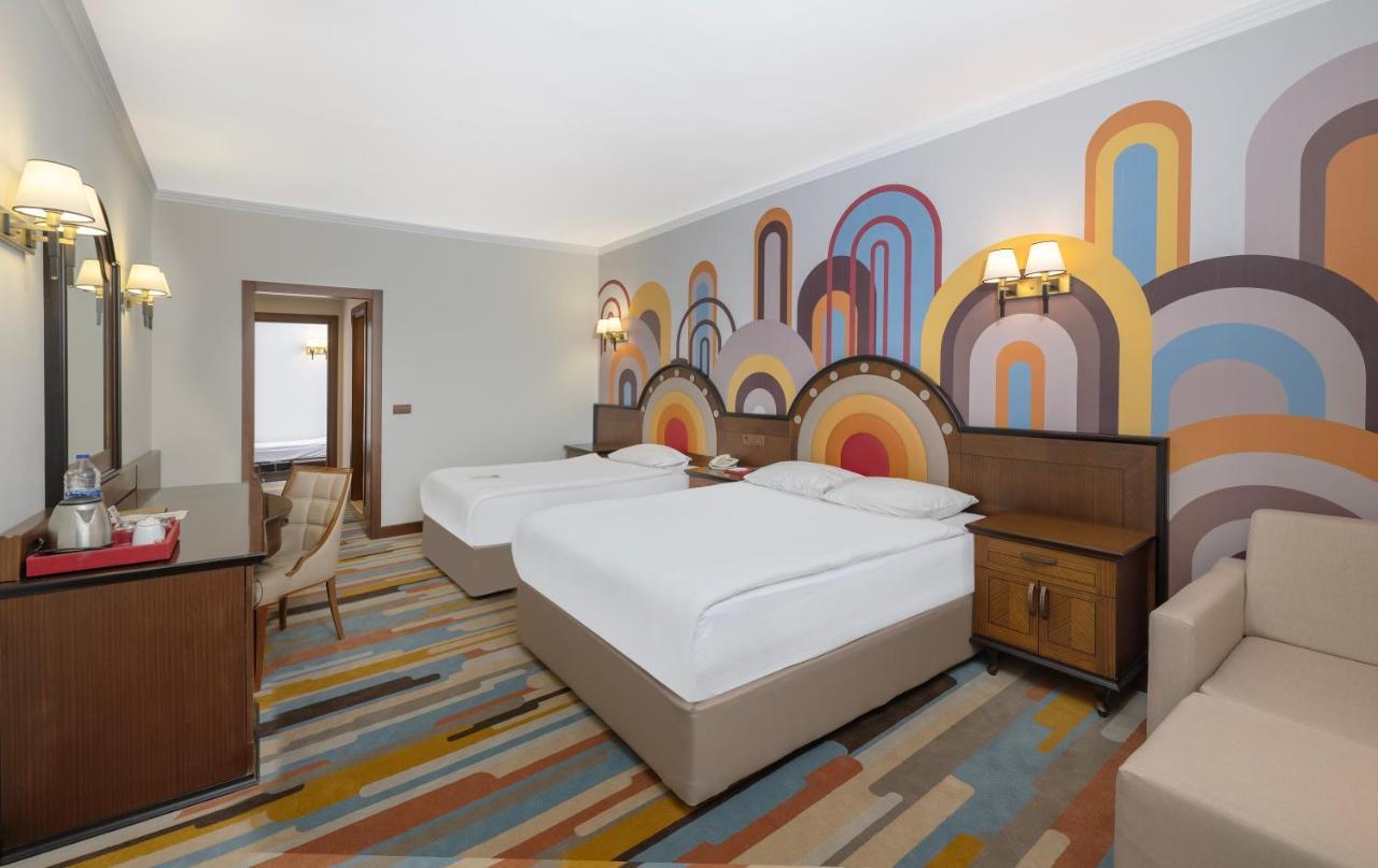 Hotel Megasaray Westbeach 5*