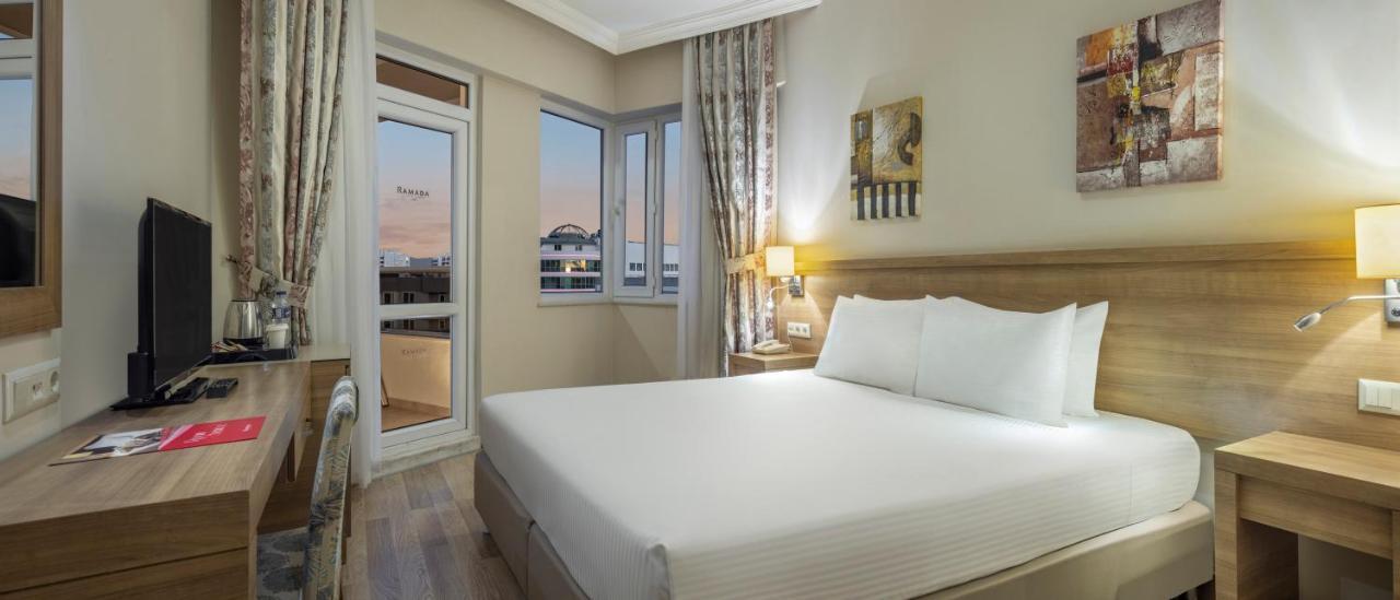 Hotel Ramada By Wyndham Lara
