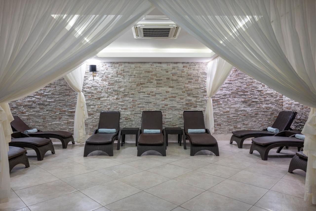 Ramada By Wyndham Lara 5*