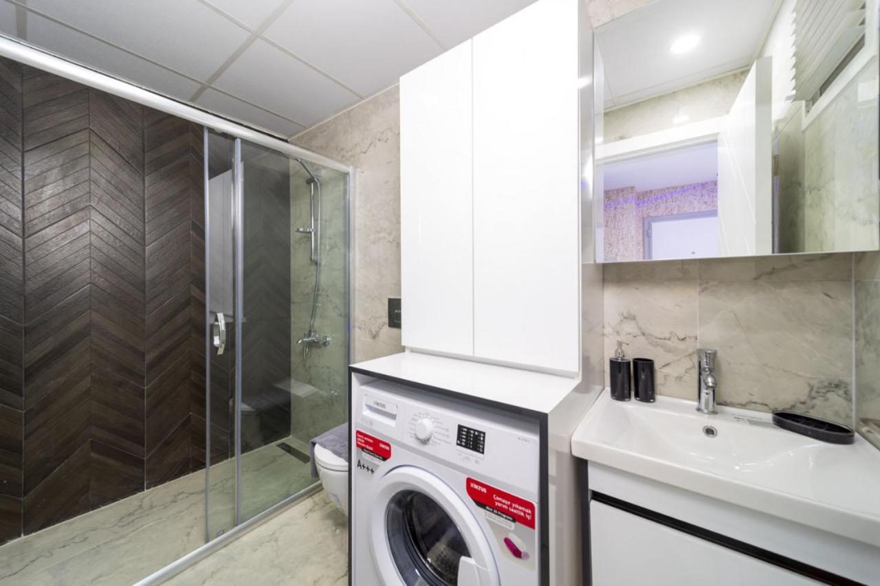 Cozy With Central Location In Apartment *