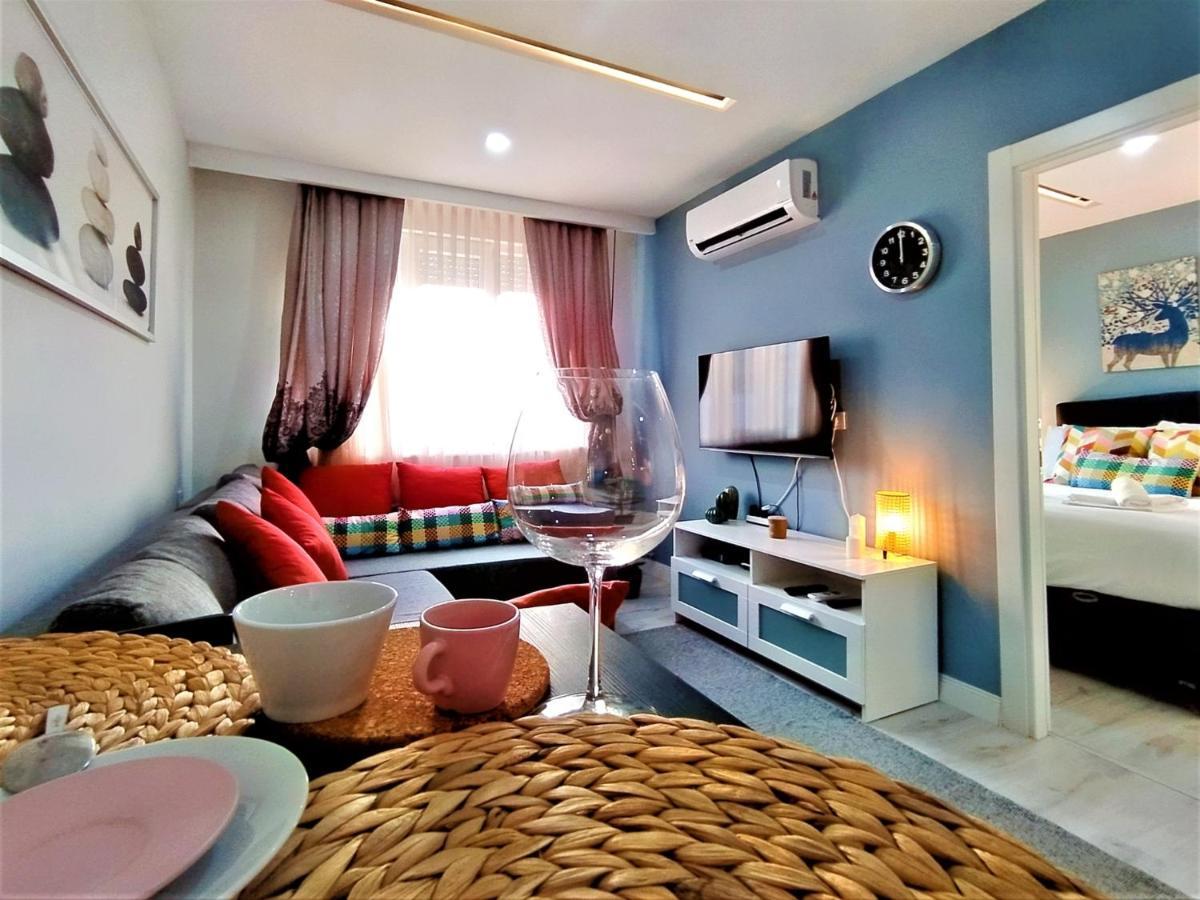Apartment Central And Fully Furnished Flat In Muratpasa *