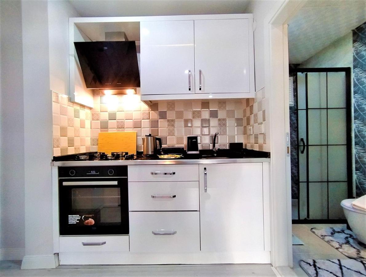 Apartment Central And Fully Furnished Flat In Muratpasa *