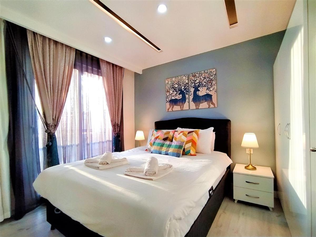 Central And Fully Furnished Flat In Muratpasa Apartment *