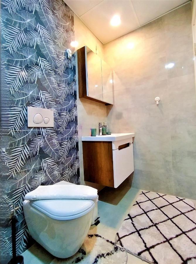 Central And Fully Furnished Flat In Muratpasa Antalya
