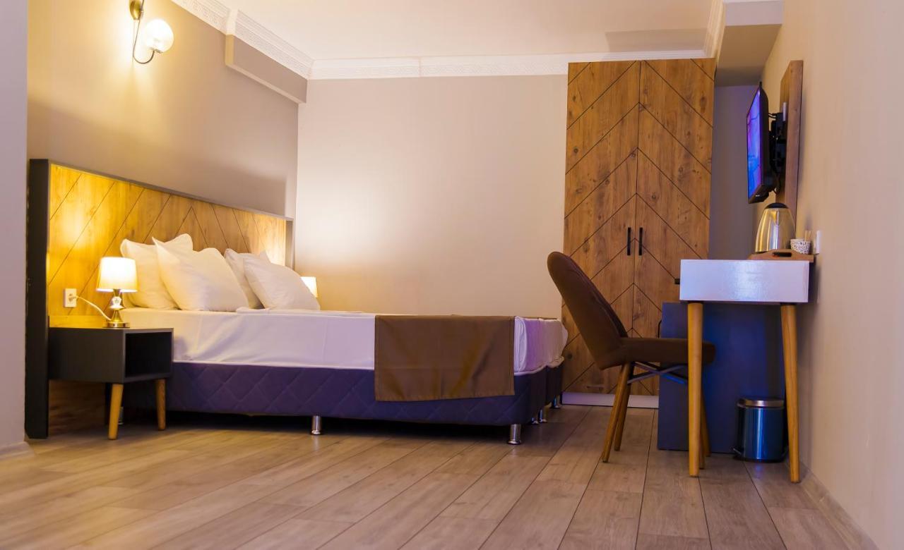 Privado Otel 3*