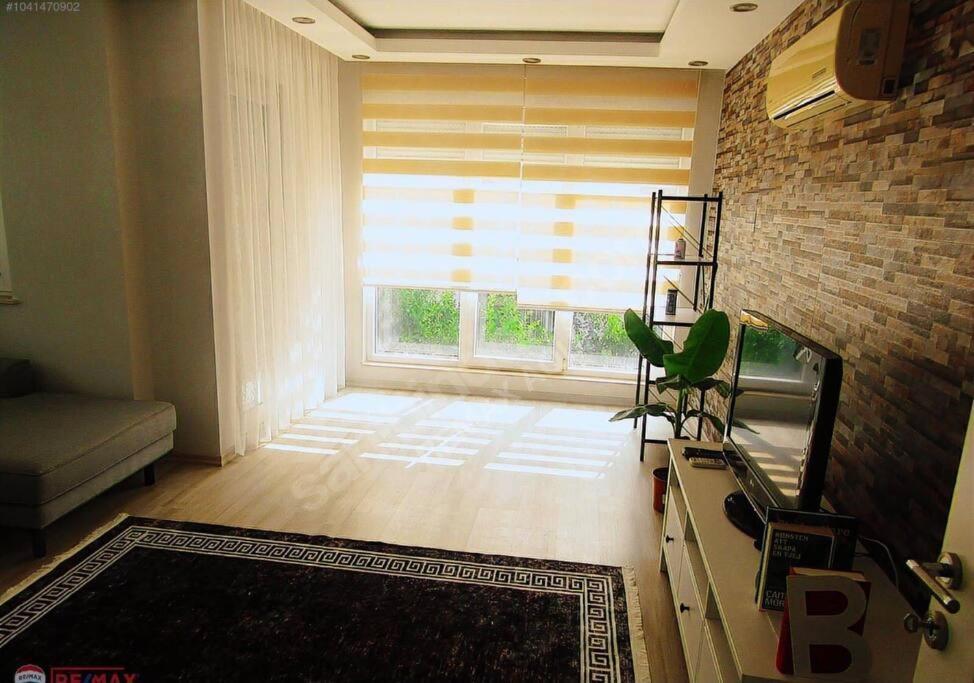 Lara Denize Sifir Havuzlu Sifir Esyali 2 Yatak Odali Muhtesem Ev Apartment Antalya