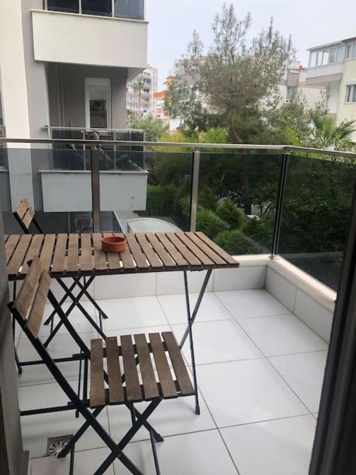 Lara Denize Sifir Havuzlu Sifir Esyali 2 Yatak Odali Muhtesem Ev Apartment Antalya