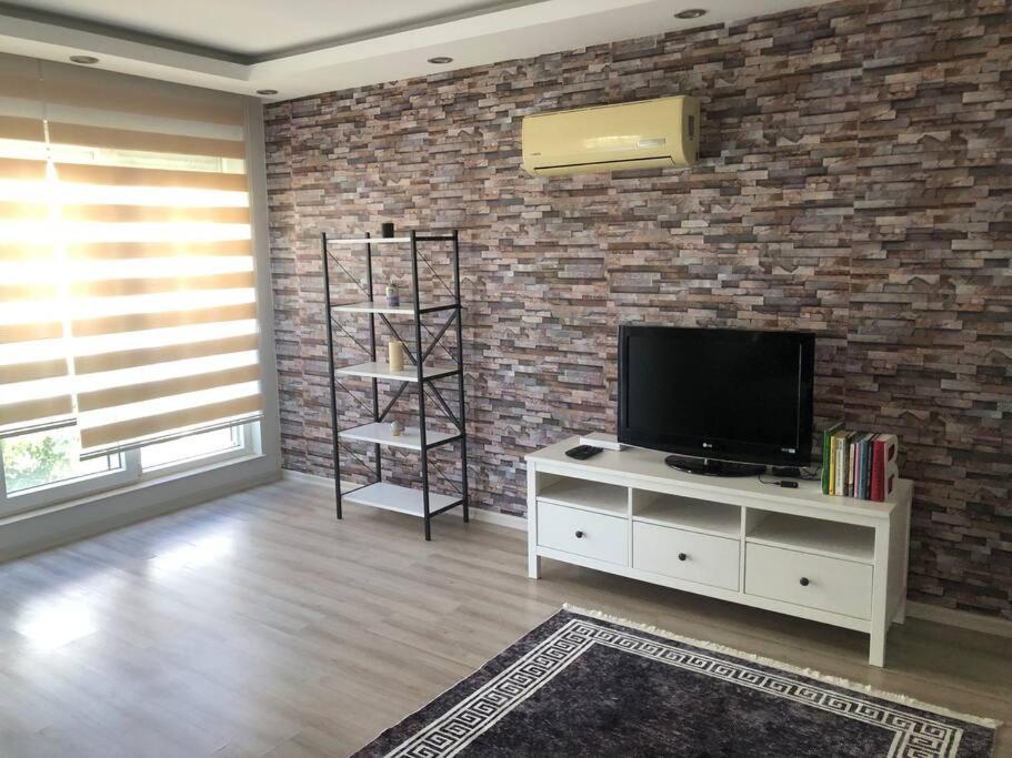 Lara Denize Sifir Havuzlu Sifir Esyali 2 Yatak Odali Muhtesem Ev Apartment *