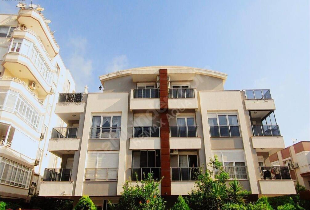 Apartment Lara Denize Sifir Havuzlu Sifir Esyali 2 Yatak Odali Muhtesem Ev Antalya