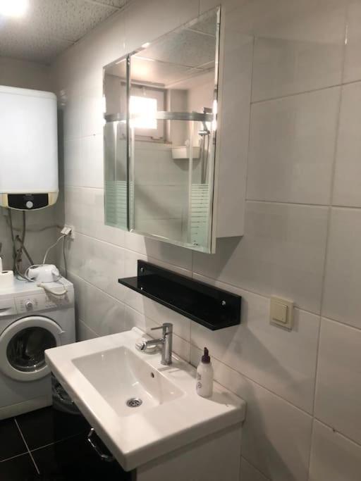 Lara Denize Sifir Havuzlu Sifir Esyali 2 Yatak Odali Muhtesem Ev Antalya