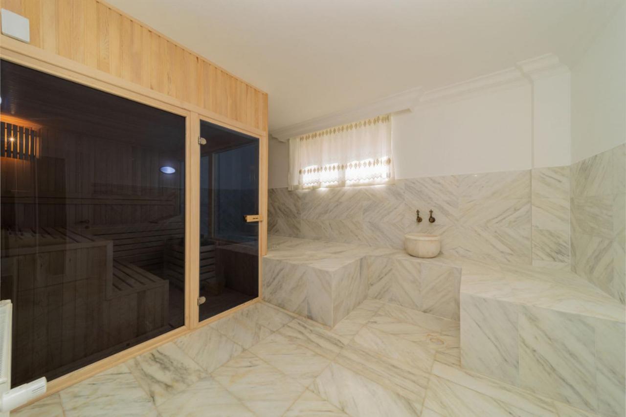 Great With Pool Hammam And Sauna In Villa *